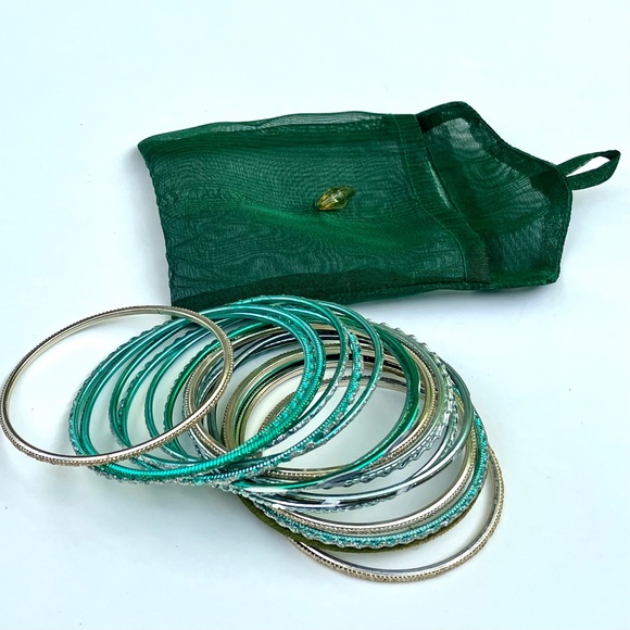 Mixed Bundle of Thin Metal Bangles in Green and Gold Tones - Picture 2 of 6